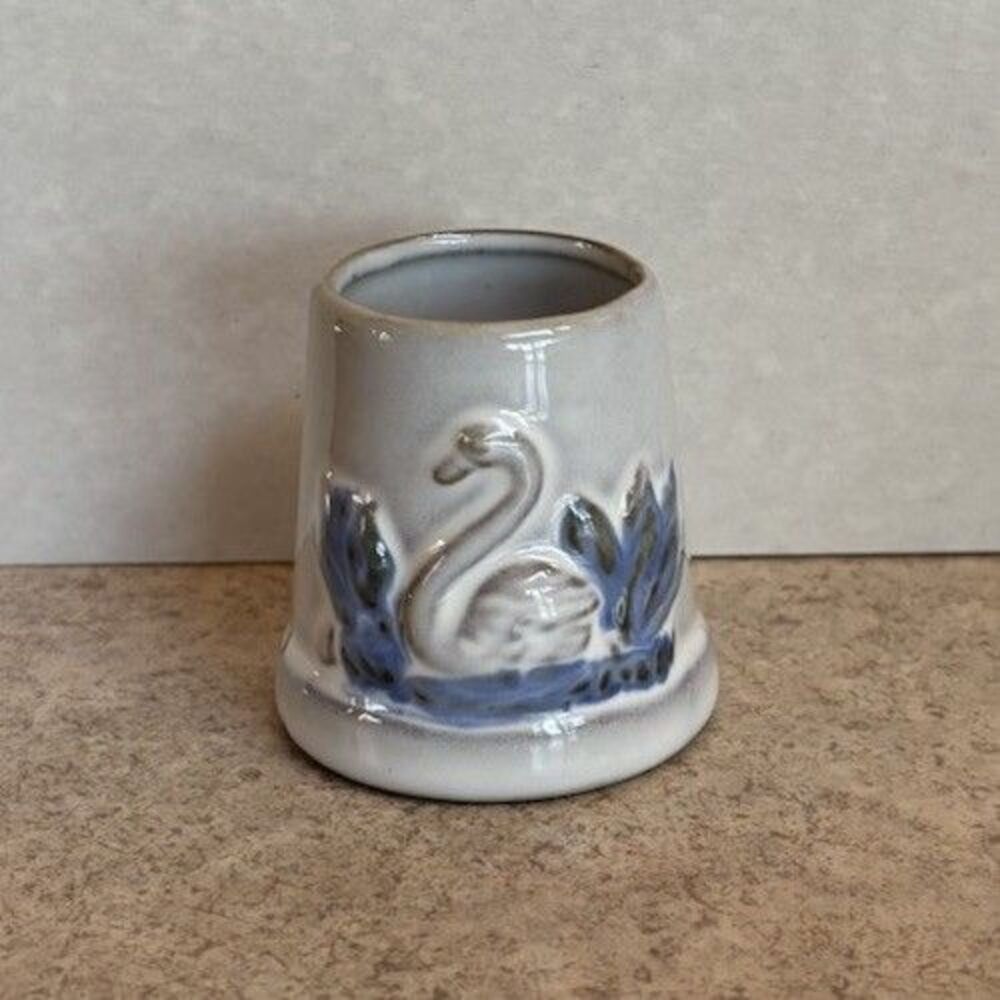 Giftco Ceramic Toothpick Holder Small Crock Swan Bird Country Nature 2" Tall